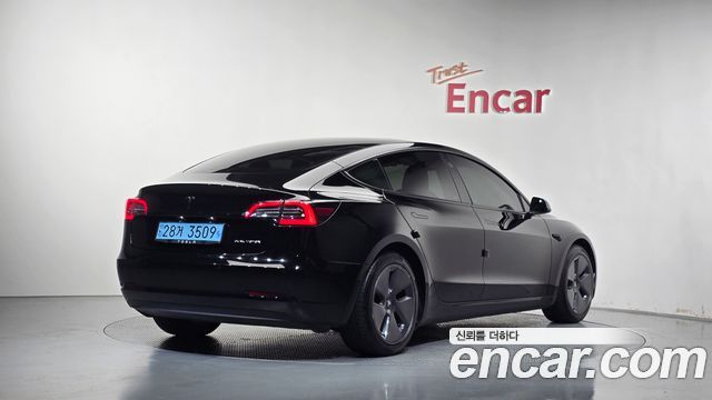Tesla Model 3 2022 — photo 2
