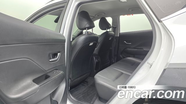 Hyundai Kona 2023 — photo 26