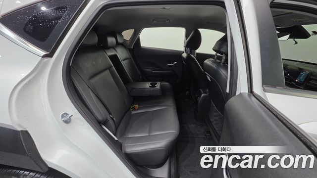 Hyundai Kona 2023 — photo 28