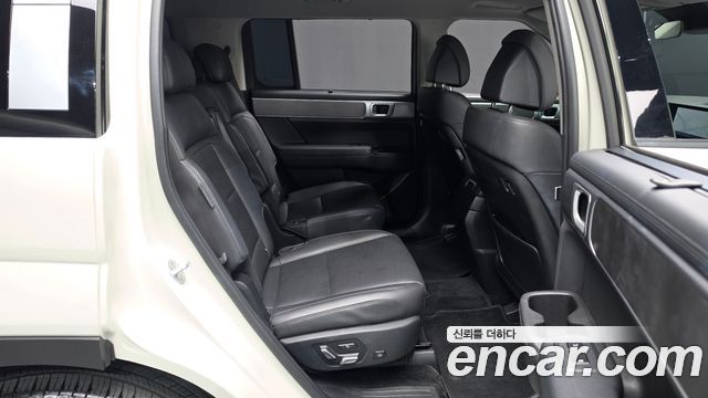 Hyundai Santafe 2024 — photo 11