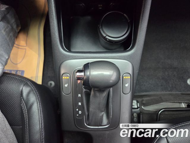 Kia K3 2015 — photo 11
