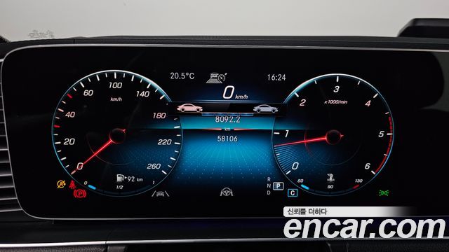 Mercedes-Benz GLE-Class 2023 — photo 11