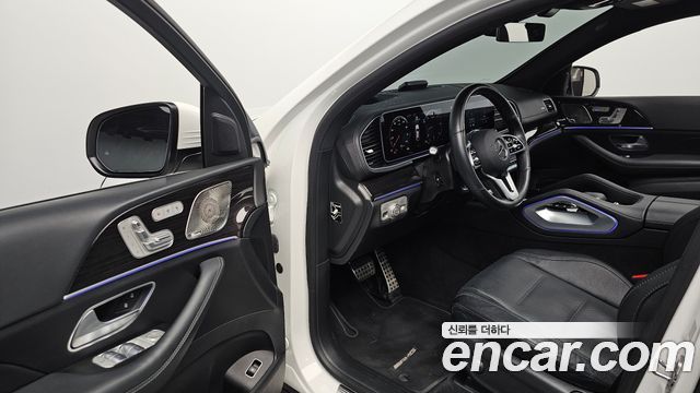 Mercedes-Benz GLE-Class 2023 — photo 13
