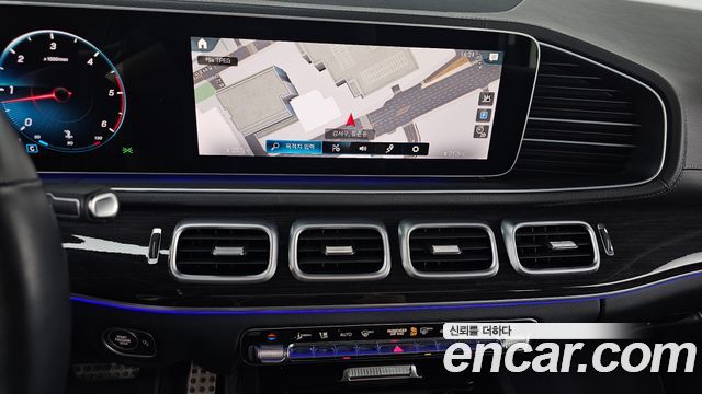 Mercedes-Benz GLE-Class 2023 — photo 20