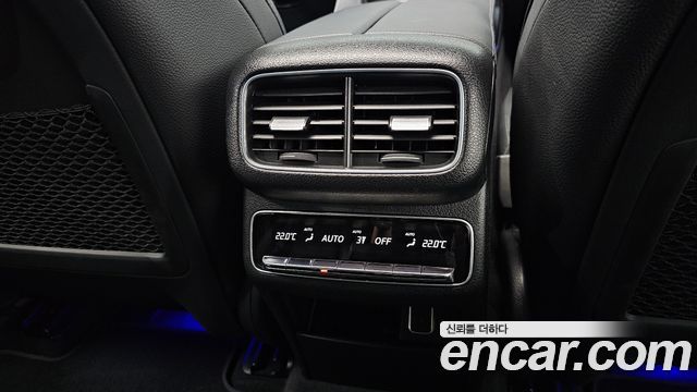 Mercedes-Benz GLE-Class 2023 — photo 25