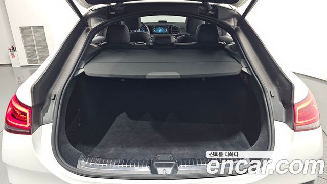Mercedes-Benz GLE-Class 2023 — photo 26