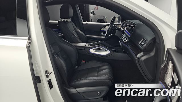 Mercedes-Benz GLE-Class 2023 — photo 16