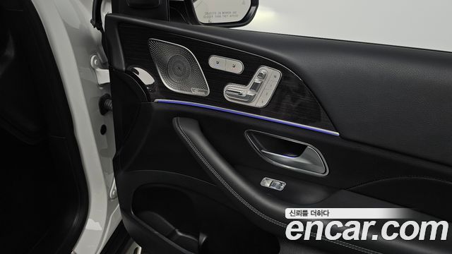 Mercedes-Benz GLE-Class 2023 — photo 30