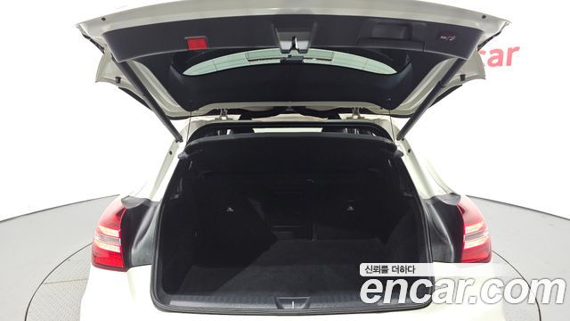Mercedes-Benz GLA-Class 2018 — photo 20