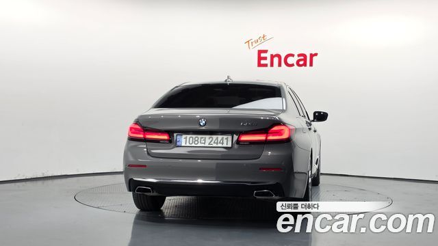 BMW 5-Series 2021 — photo 4