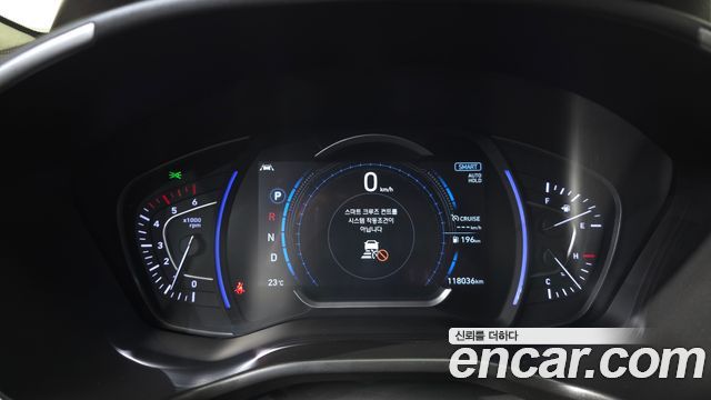 Hyundai Santafe 2019 — photo 11