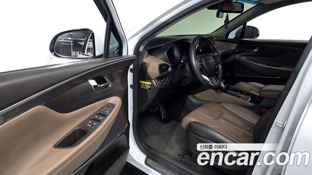Hyundai Santafe 2019 — photo 13