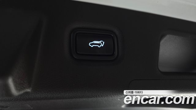 Hyundai Santafe 2019 — photo 22