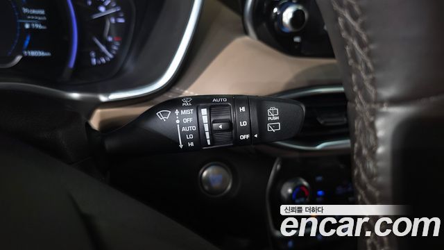 Hyundai Santafe 2019 — photo 26