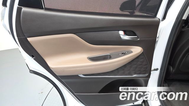 Hyundai Santafe 2019 — photo 15