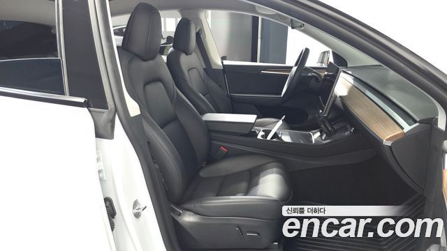 Tesla Model Y 2024 — photo 16