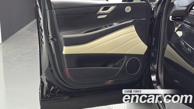 Genesis GV80 2022 — photo 14