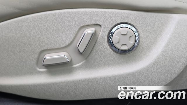 Genesis GV80 2022 — photo 33
