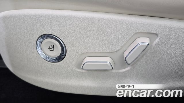 Genesis GV80 2022 — photo 38
