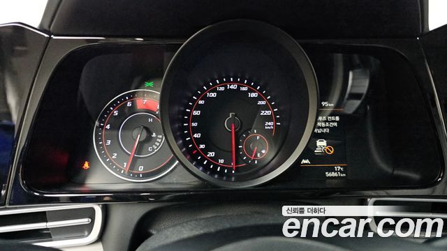 Hyundai AVANTE 2021 — photo 11
