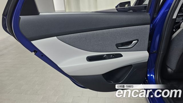 Hyundai AVANTE 2021 — photo 15