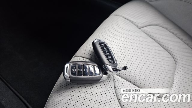 Hyundai AVANTE 2021 — photo 29