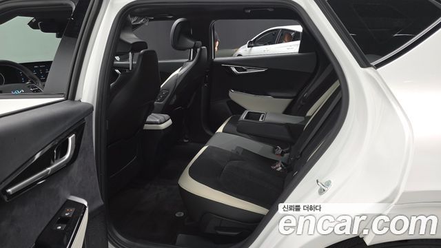 Kia EV6 2024 — photo 17