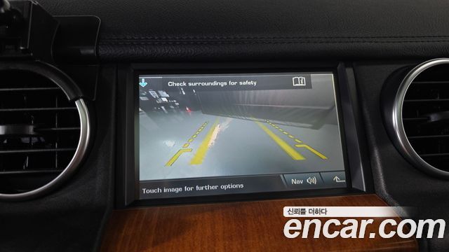Land Rover Discovery 2010 — photo 23
