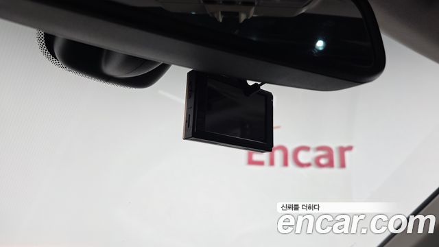 Land Rover Discovery 2010 — photo 28