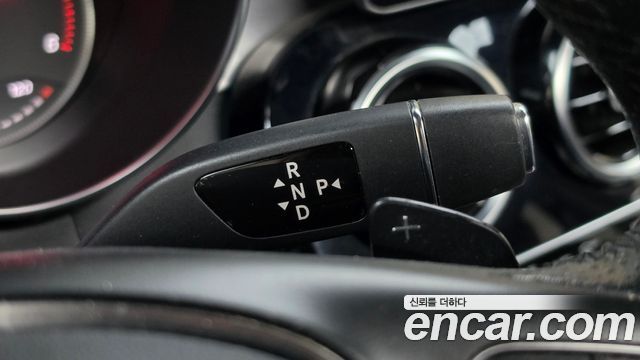 Mercedes-Benz C-Class 2017 — photo 12