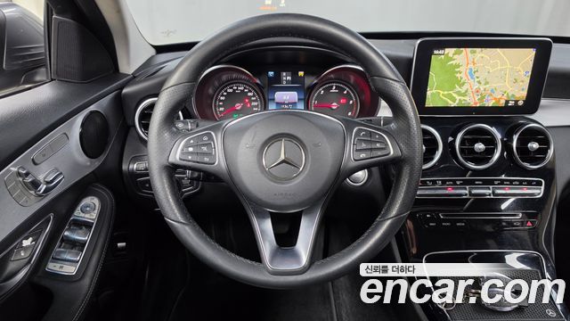 Mercedes-Benz C-Class 2017 — photo 19