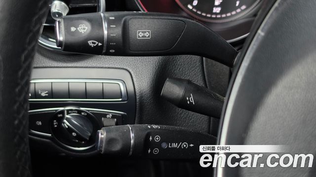 Mercedes-Benz C-Class 2017 — photo 20