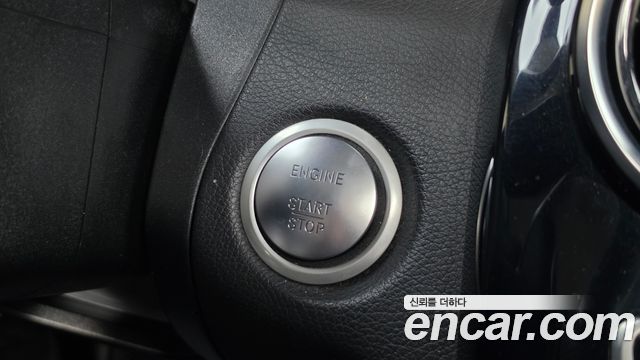 Mercedes-Benz C-Class 2017 — photo 27
