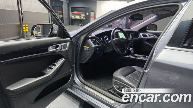Hyundai Genesis 2016 — photo 13