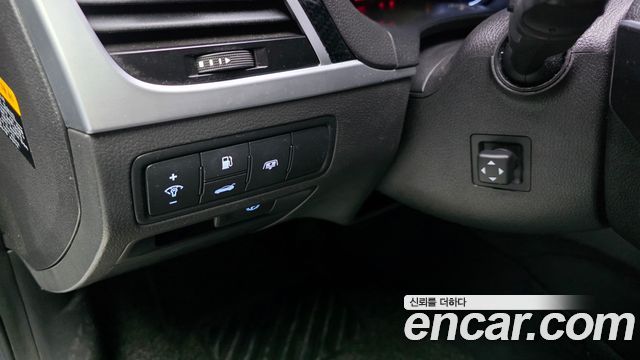 Hyundai Genesis 2016 — photo 28
