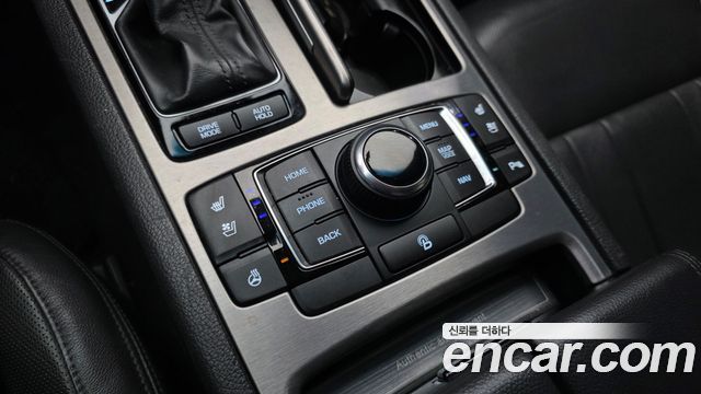 Hyundai Genesis 2016 — photo 29