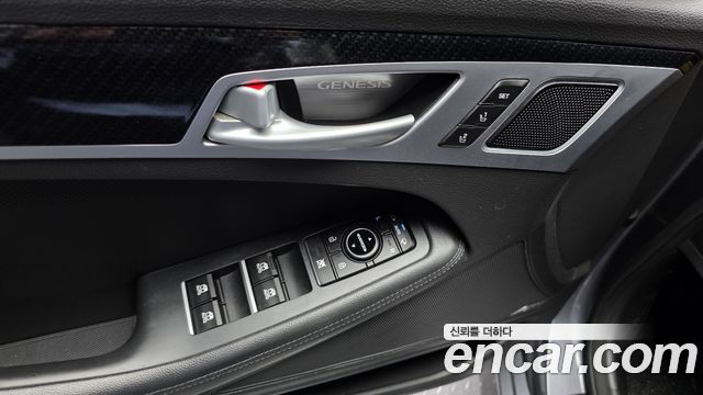 Hyundai Genesis 2016 — photo 30