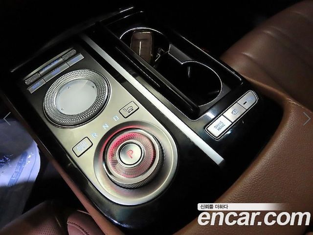 Genesis G80 2021 — photo 13