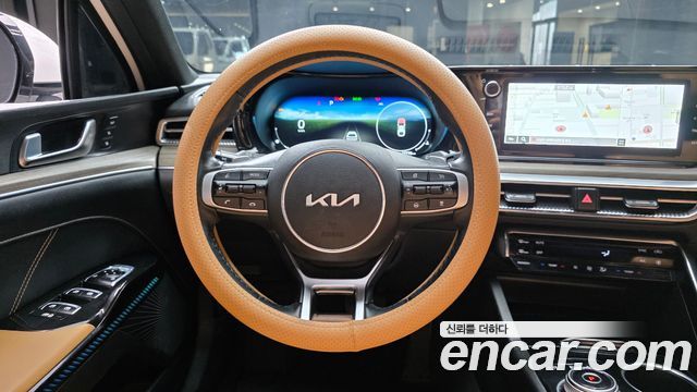 Kia K5 2023 — photo 14