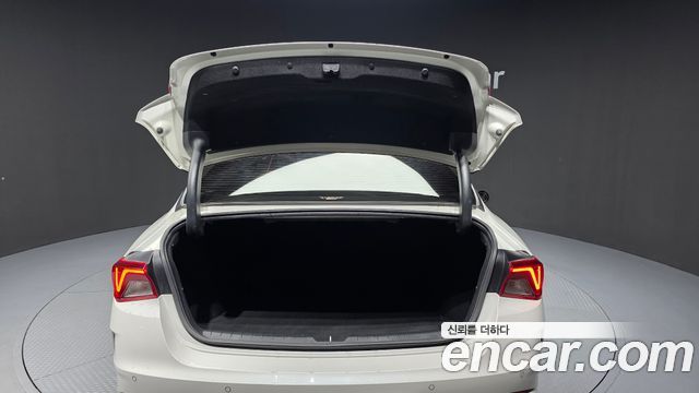 Kia K5 2023 — photo 20