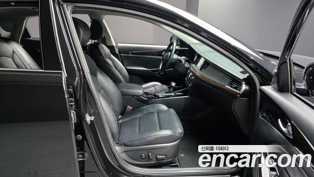 Kia K7 2018 — photo 11