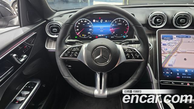 Mercedes-Benz C-Class 2023 — photo 19
