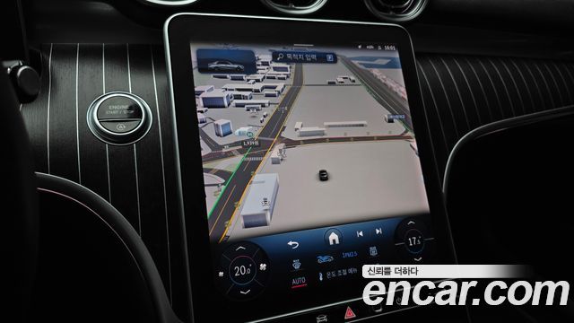 Mercedes-Benz C-Class 2023 — photo 20