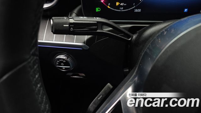 Mercedes-Benz C-Class 2023 — photo 29