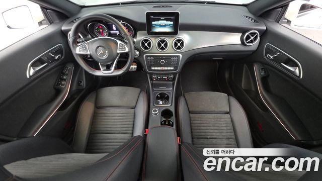 Mercedes-Benz CLA-Class 2018 — photo 7