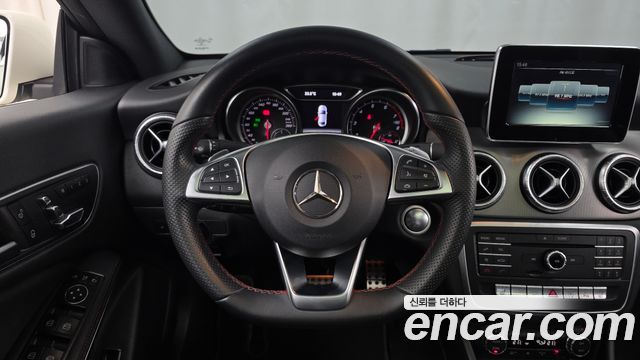 Mercedes-Benz CLA-Class 2018 — photo 13