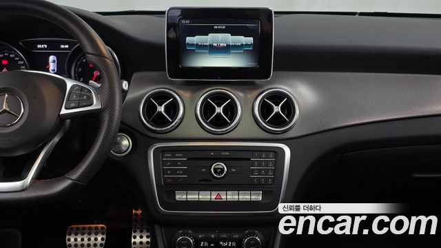 Mercedes-Benz CLA-Class 2018 — photo 14