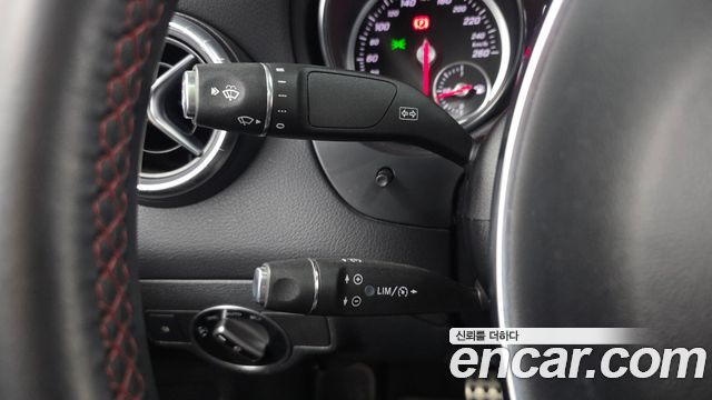 Mercedes-Benz CLA-Class 2018 — photo 16