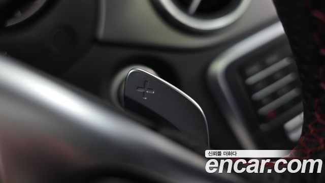 Mercedes-Benz CLA-Class 2018 — photo 17