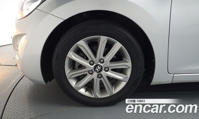 Hyundai AVANTE 2015 — photo 5